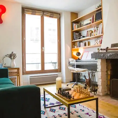 Spacieux Et Design - Marais Apartment Paris