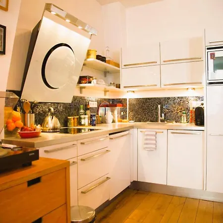 Apartment Spacieux Et Design - Marais Paris